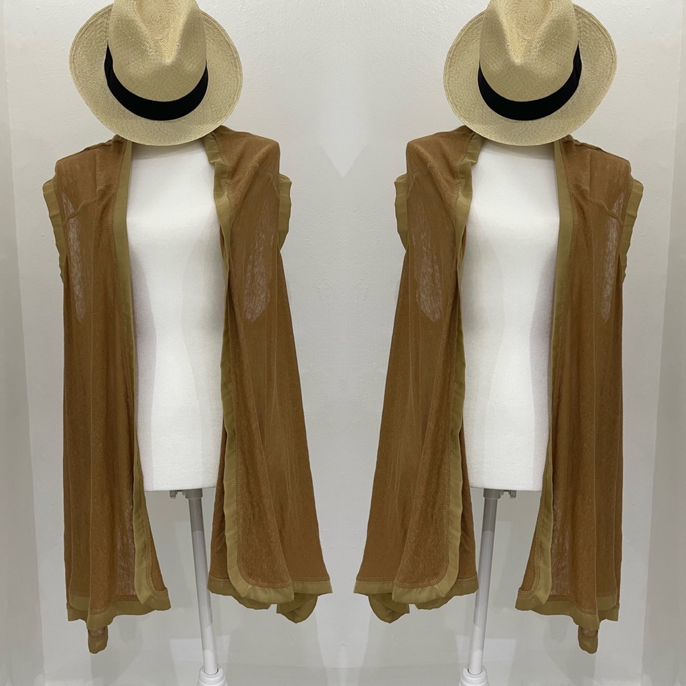 Brown linen fairly sleeveless cover up cardigan size 42 M